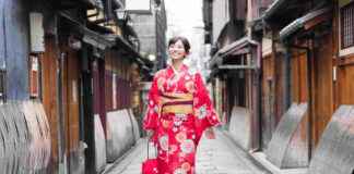 Kimonos: The Timeless Trend Taking Over Fashion in 2025 kimono, kimono dress, kimono robe, kimonos, japanese kimono, kimono party