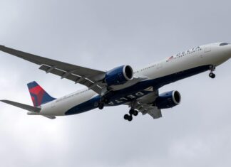 Navigating Emergency: Behind Delta’s Diverted Flight DL275 Strategies Delta Flight DL275 diverted, DL275 LAX diversion, Delta emergency landing LAX, DL275 flight update, Delta diverted flight news, DL275 incident report, LAX airport flight diversion, Delta airline disruption